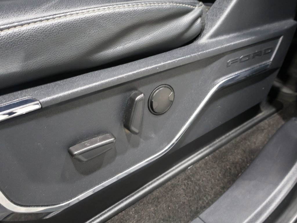 Used 2022 Ford F150 Lariat image 13