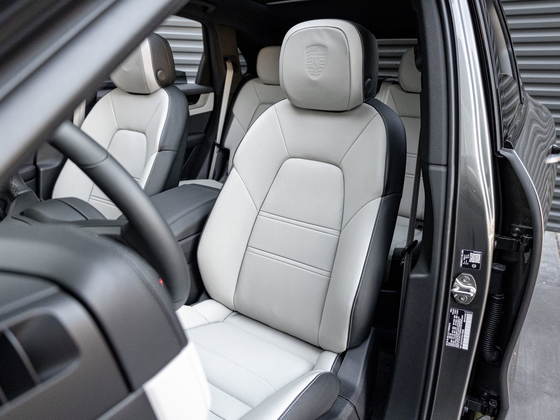 New 2026 Porsche Cayenne E-Hybrid image 5