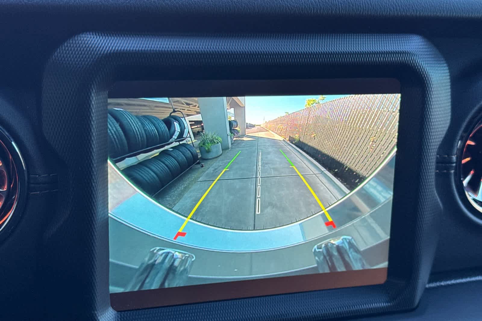Used 2022 Jeep Wrangler Unlimited Sahara image 20