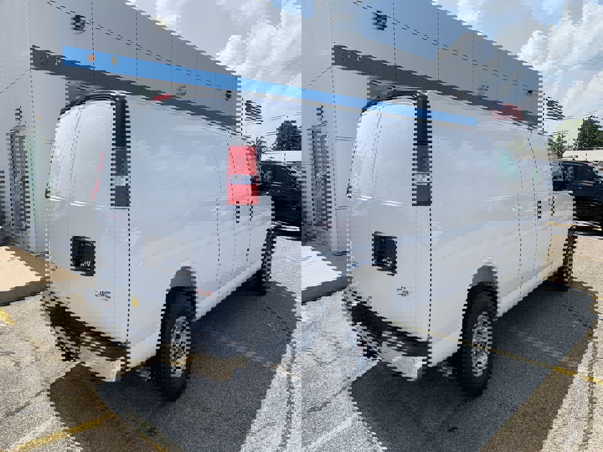 New 2025 GMC Savana 2500 Work Van w/ Driver Convenience Package image 46