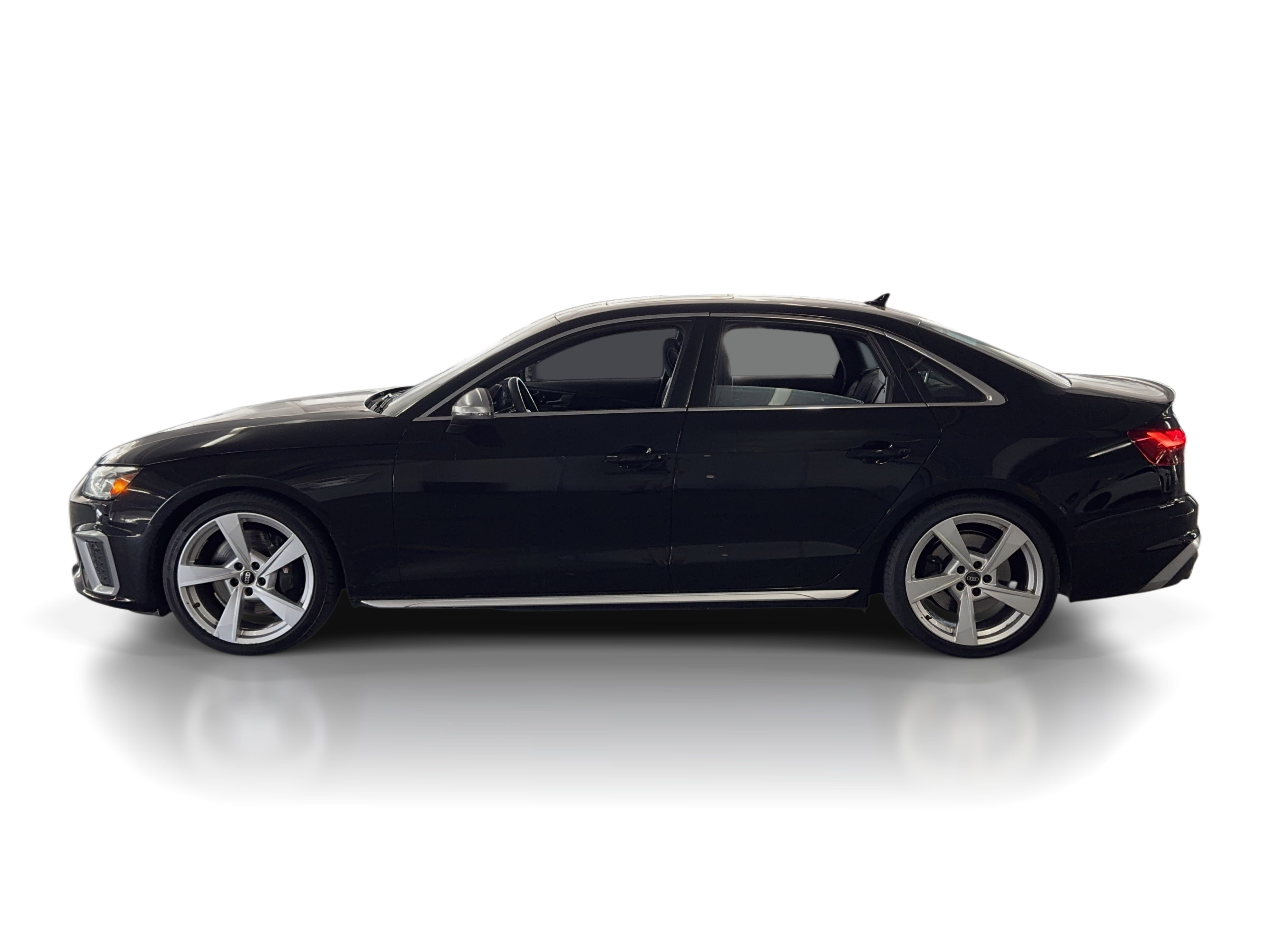 Used 2024 Audi S4 Premium image 2