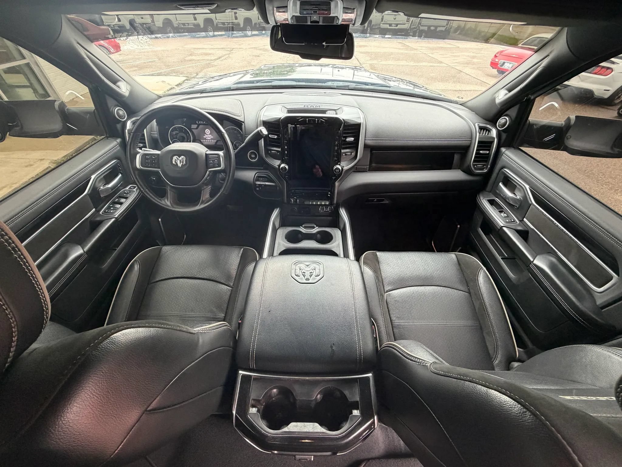 Used 2022 RAM 2500 Laramie AWD/4WD image 9