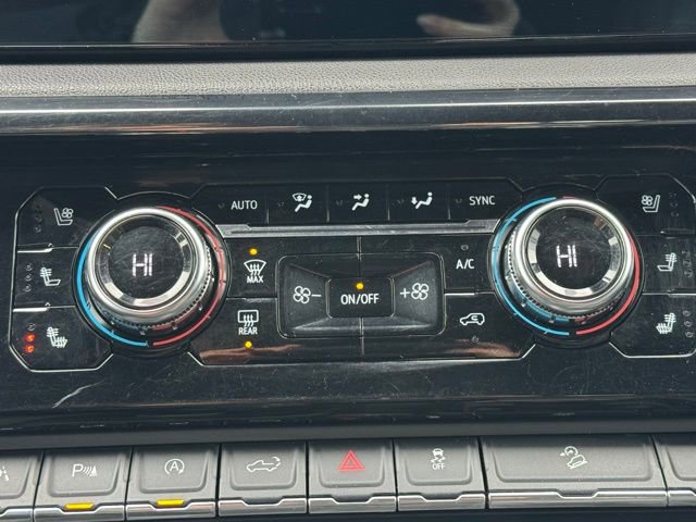 Used 2023 GMC Sierra 1500 AT4 w/ Technology Package image 11