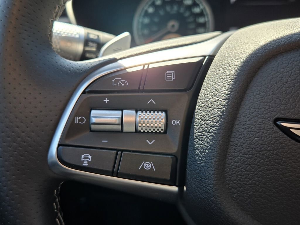 Used 2026 Genesis G70 2.5T RWD image 23