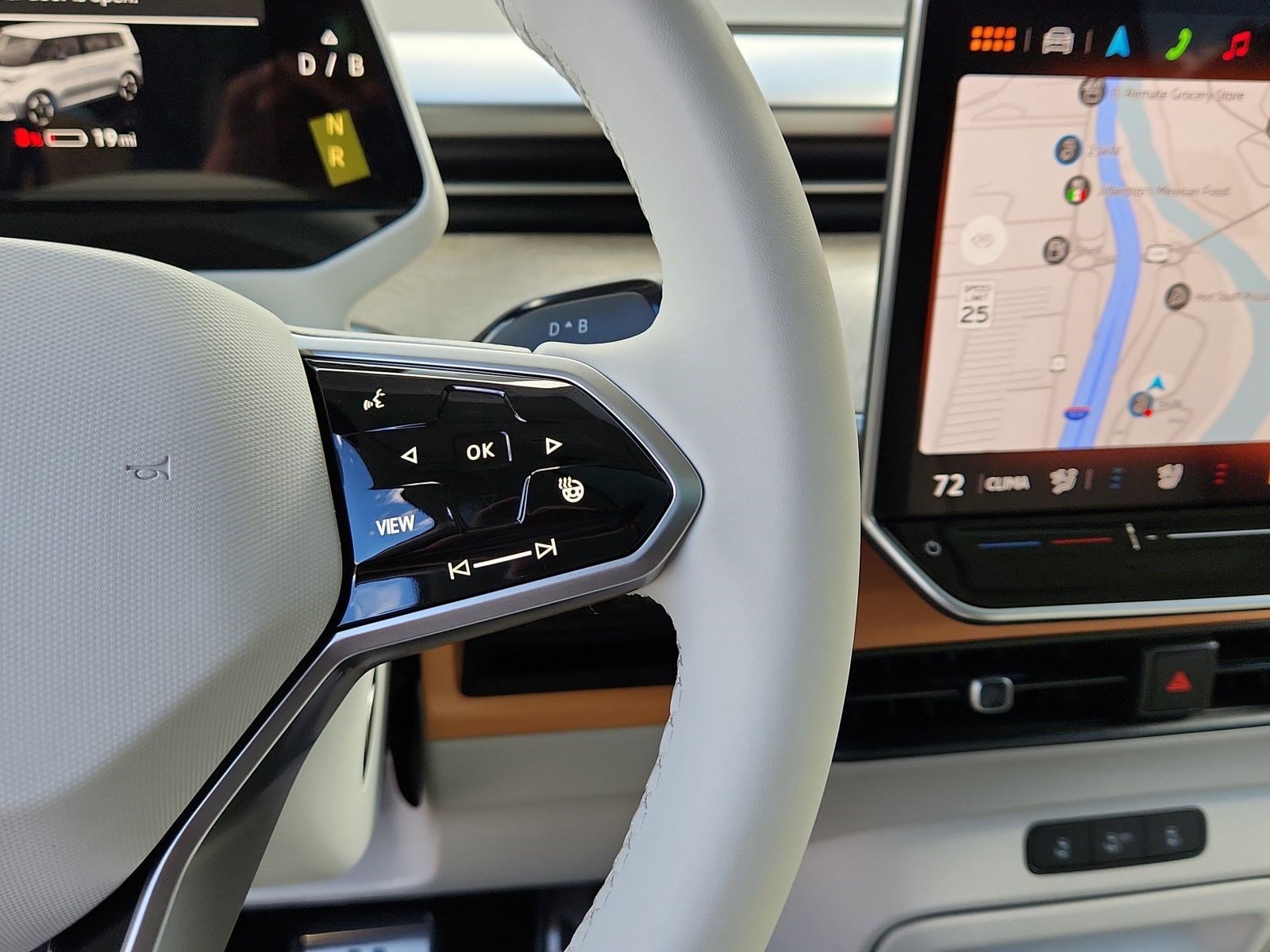 New 2025 Volkswagen ID. Buzz Pro S Plus image 25