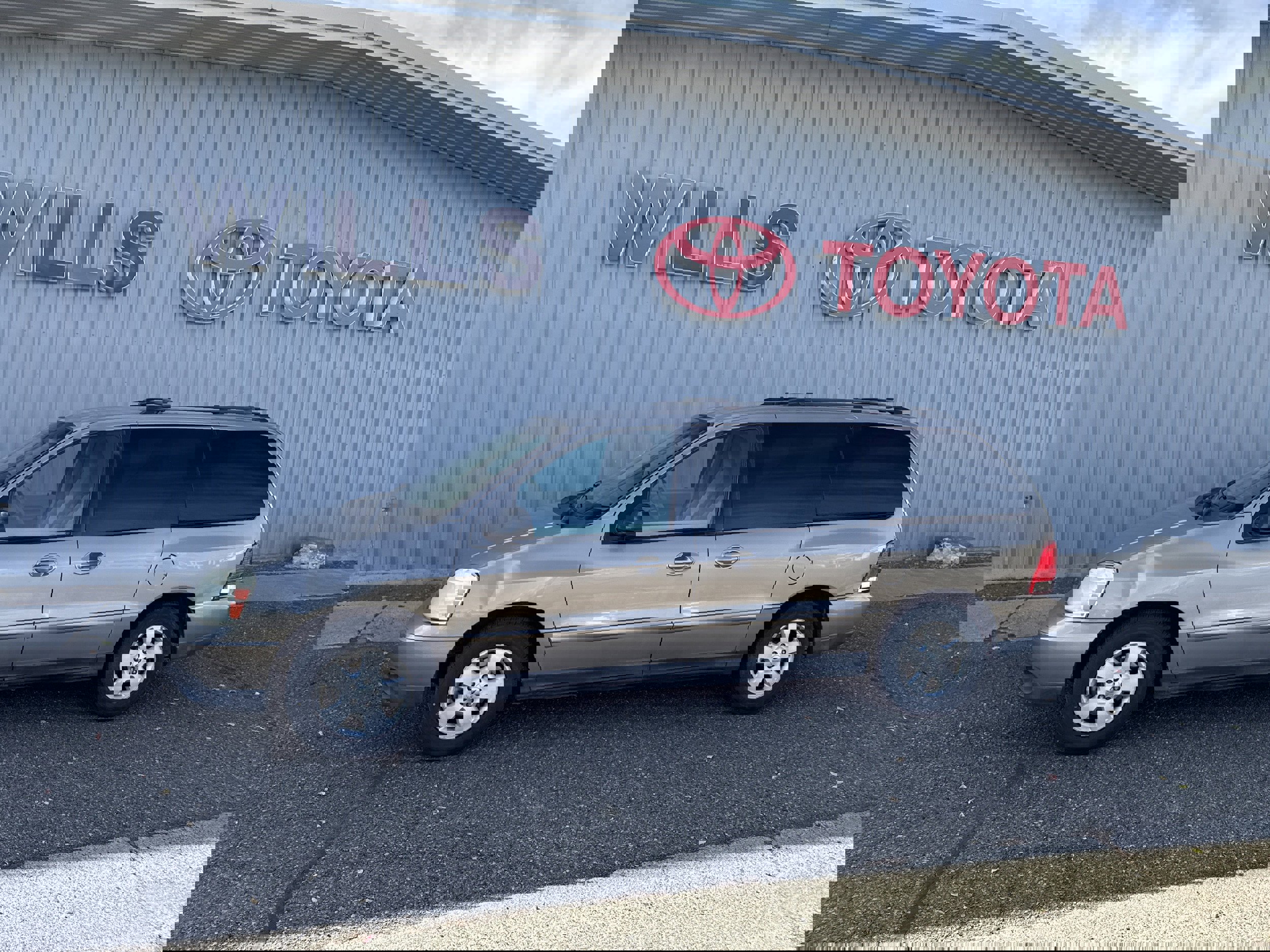 Used 2005 Ford Freestar SES image 10