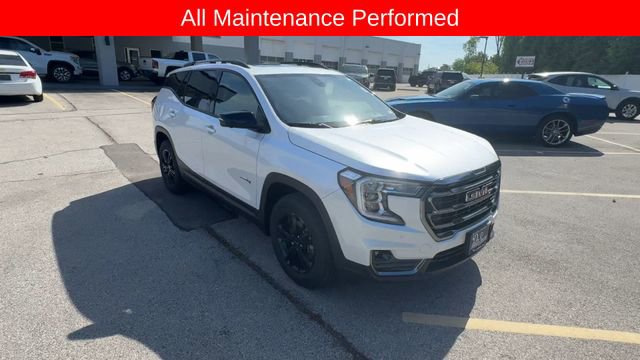 Used 2024 GMC Terrain AT4 w/ Tech Package AWD/4WD image 2