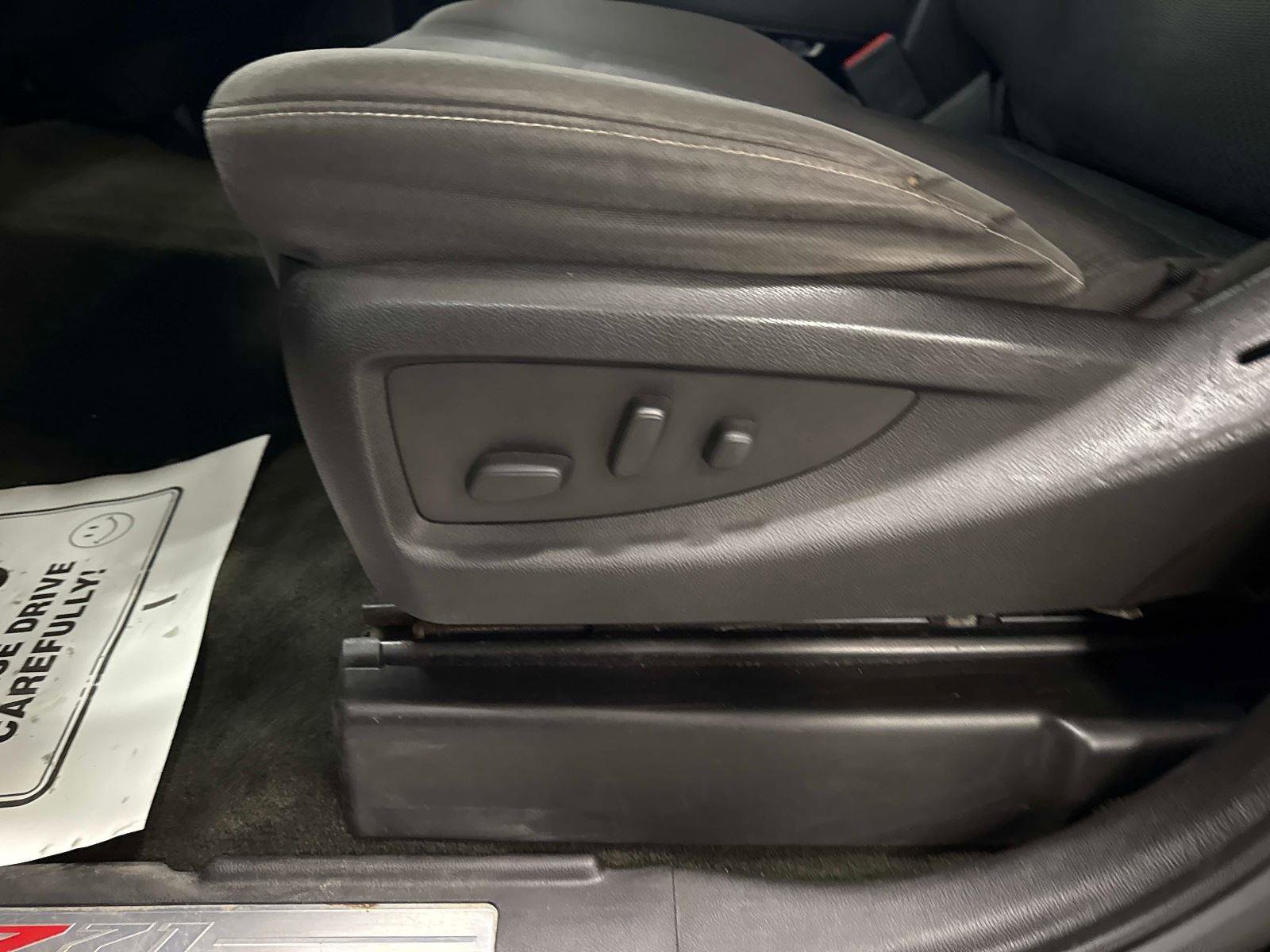 Used 2016 Chevrolet Silverado 2500 LT w/ Midnight Edition image 19