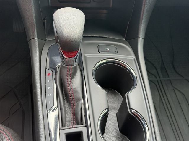 Used 2023 Chevrolet Equinox RS w/ RS Leather Package FWD image 32