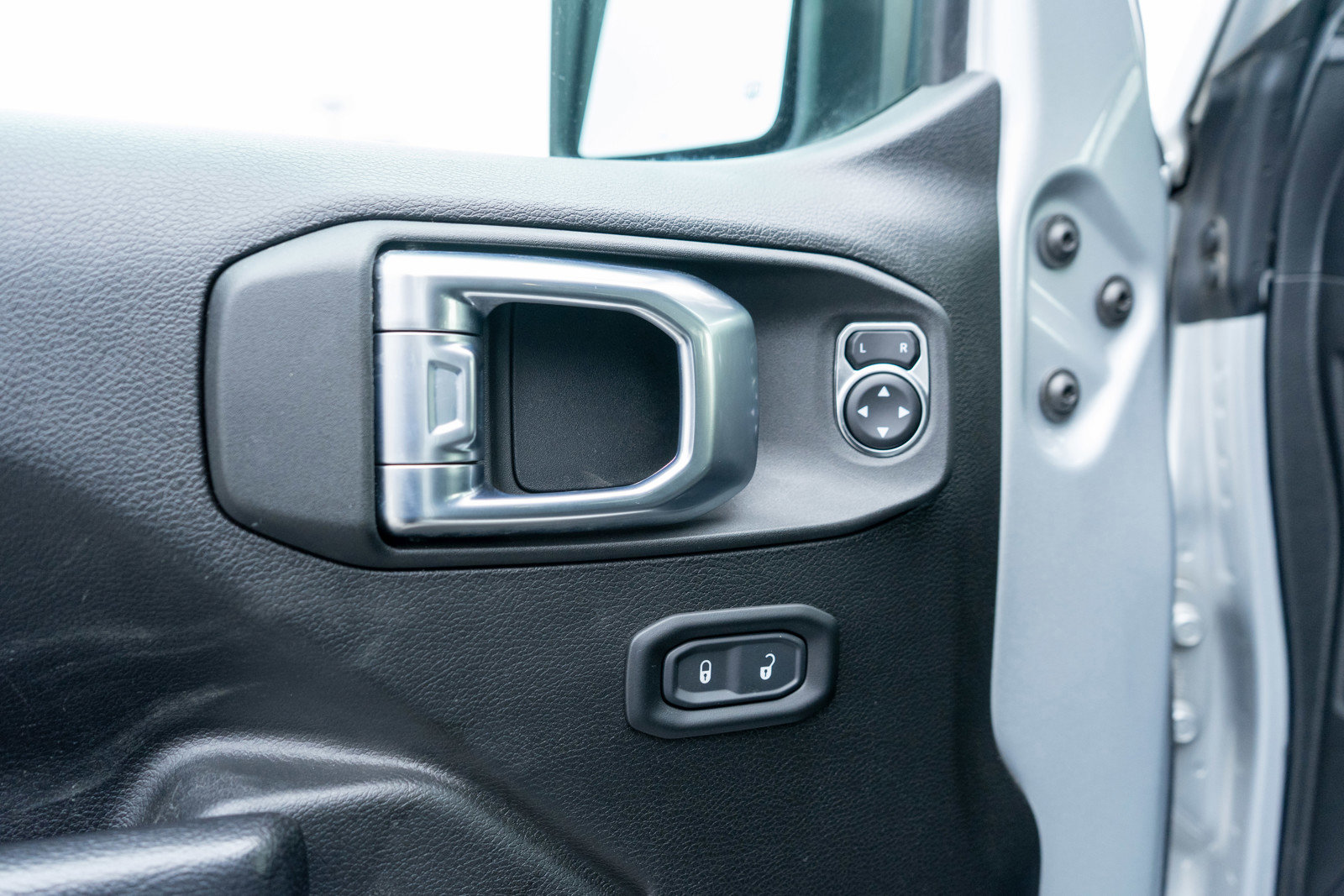 Used 2022 Jeep Wrangler Unlimited Sport image 15