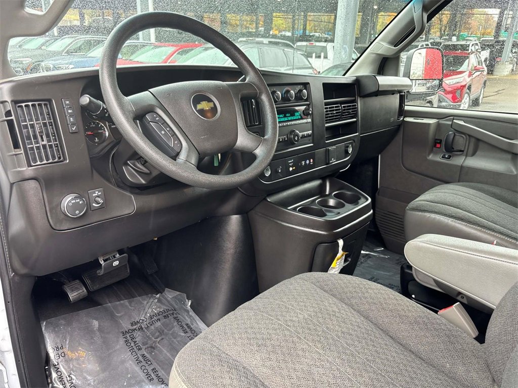 Used 2024 Chevrolet Express 2500 w/ Driver Convenience Package image 10