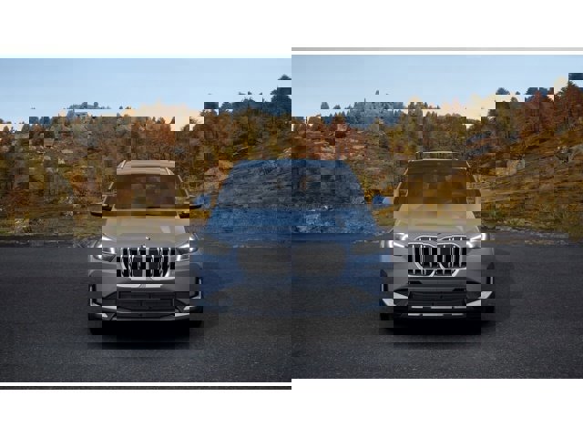 New 2026 BMW X1 xDrive28i image 3