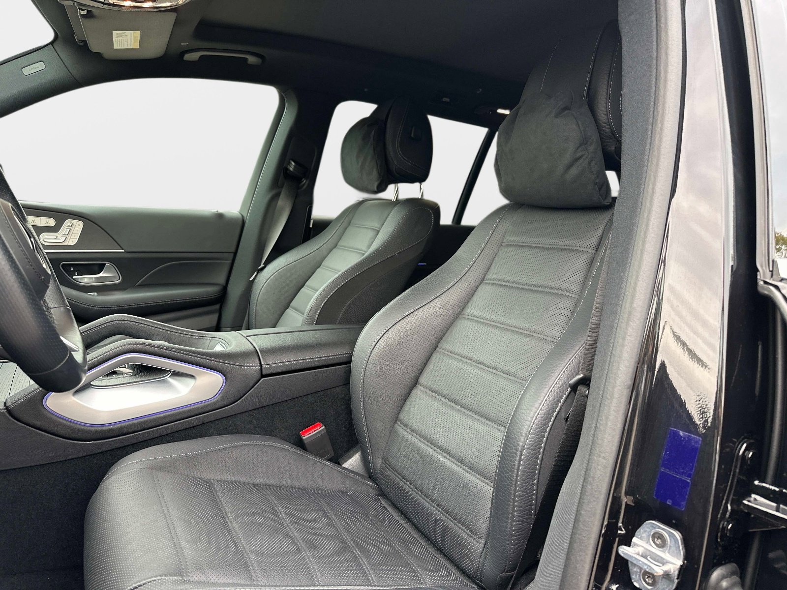 Used 2025 Mercedes-Benz GLS 580 4MATIC image 20