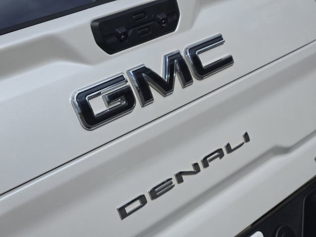 Used 2025 GMC Sierra 2500 Denali Ultimate image 12