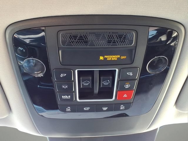 Used 2025 Kia Carnival SX Prestige FWD image 21