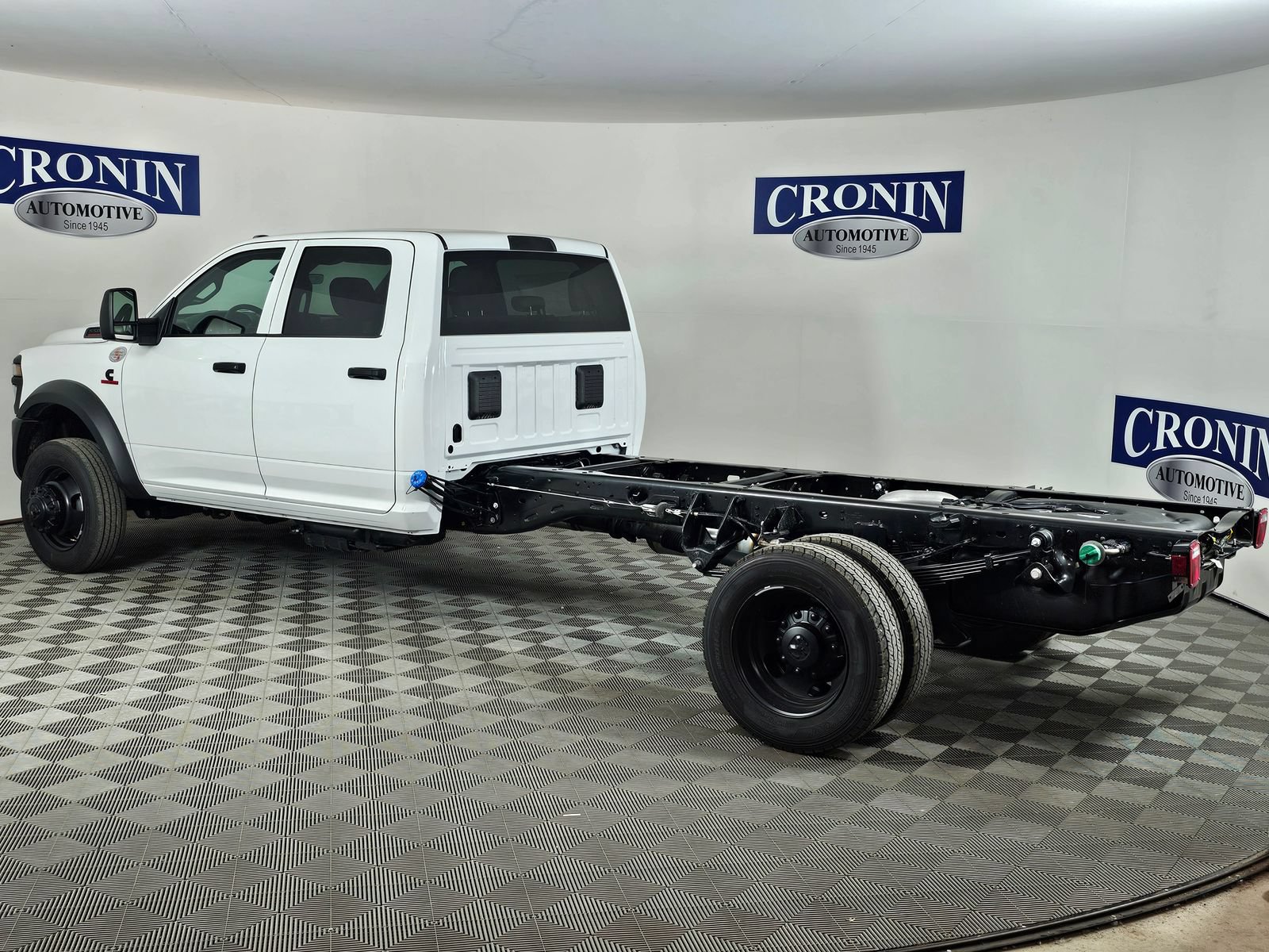 New 2026 RAM 5500 Tradesman AWD/4WD image 29