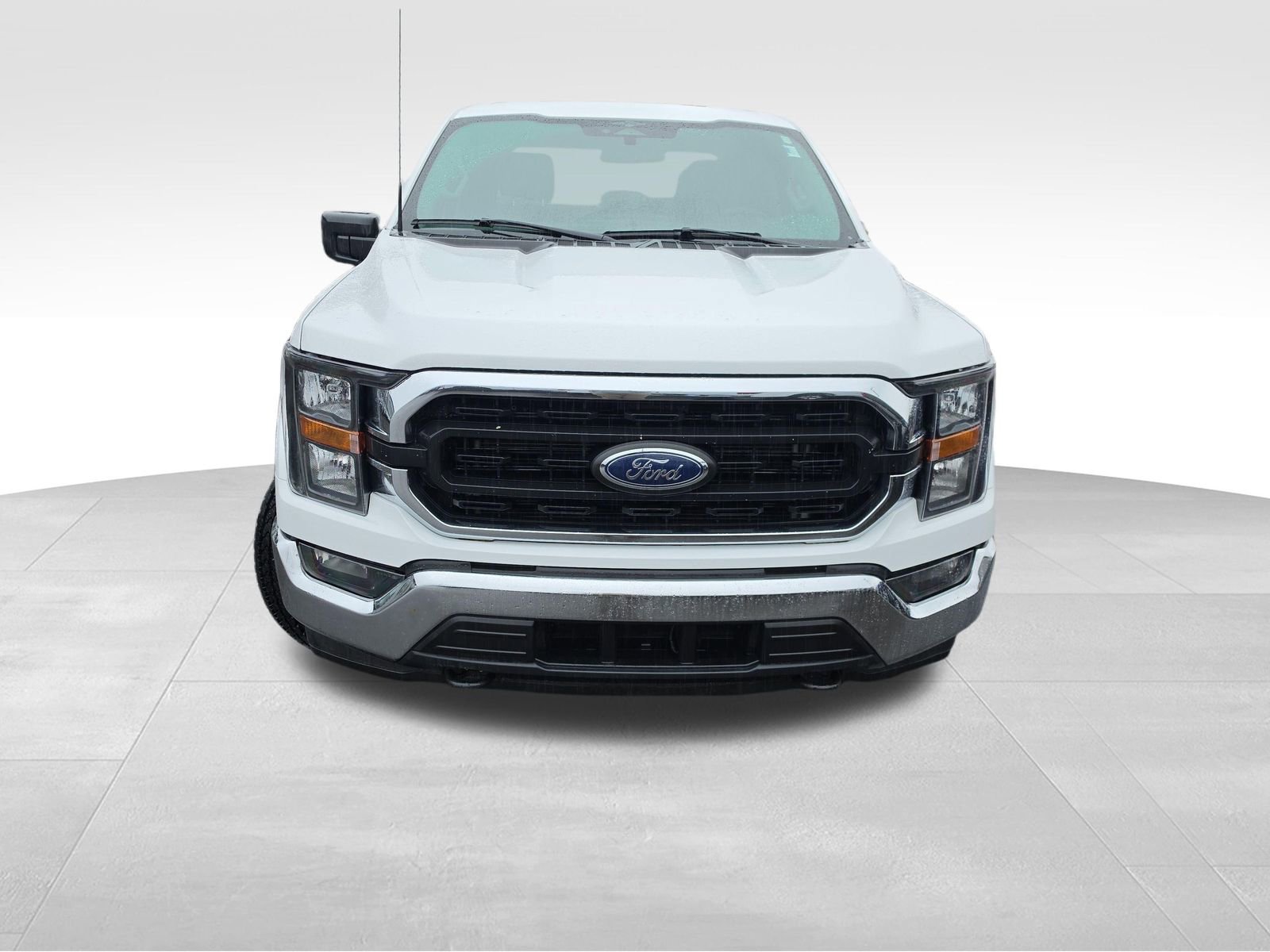 Used 2023 Ford F150 XLT w/ Trailer Tow Package image 9