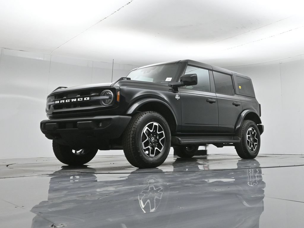 Used 2026 Ford Bronco Outer Banks AWD/4WD image 45