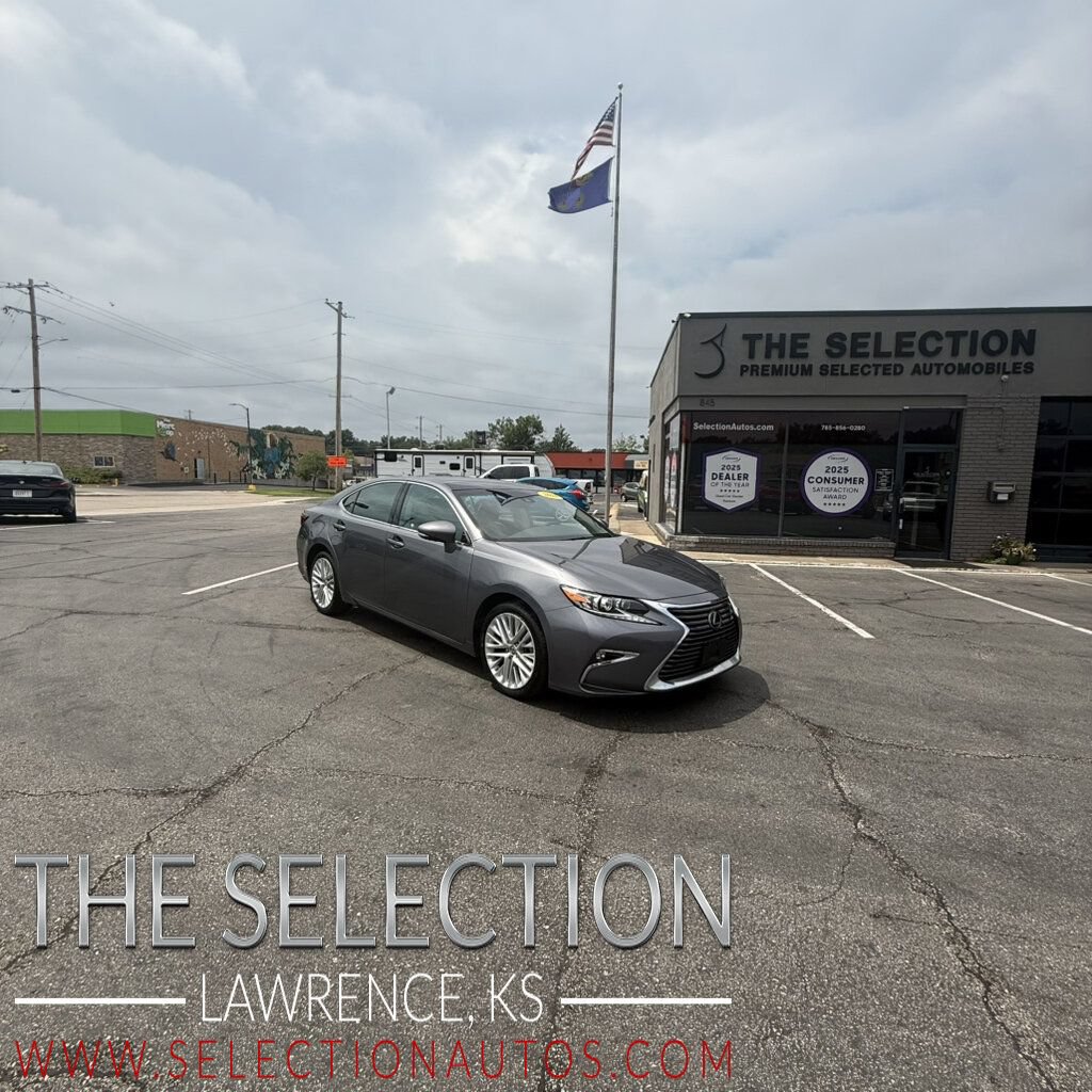 Used 2018 Lexus ES 350 w/ Luxury Package w/Wood Trim FWD image 1