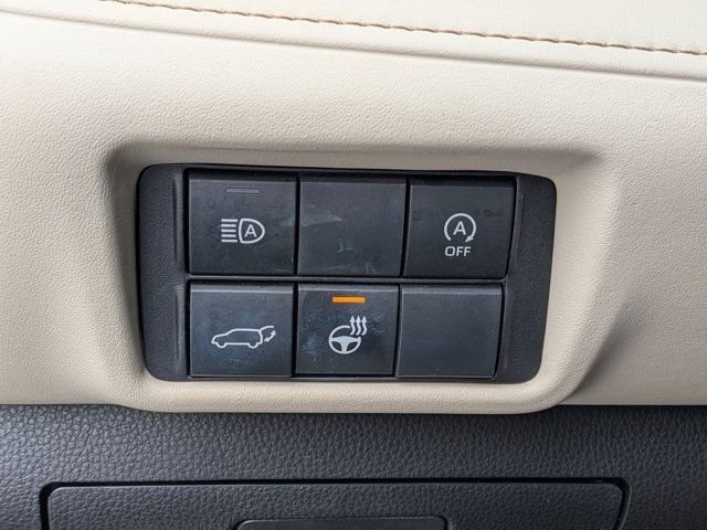 Used 2023 Toyota Highlander Limited image 26