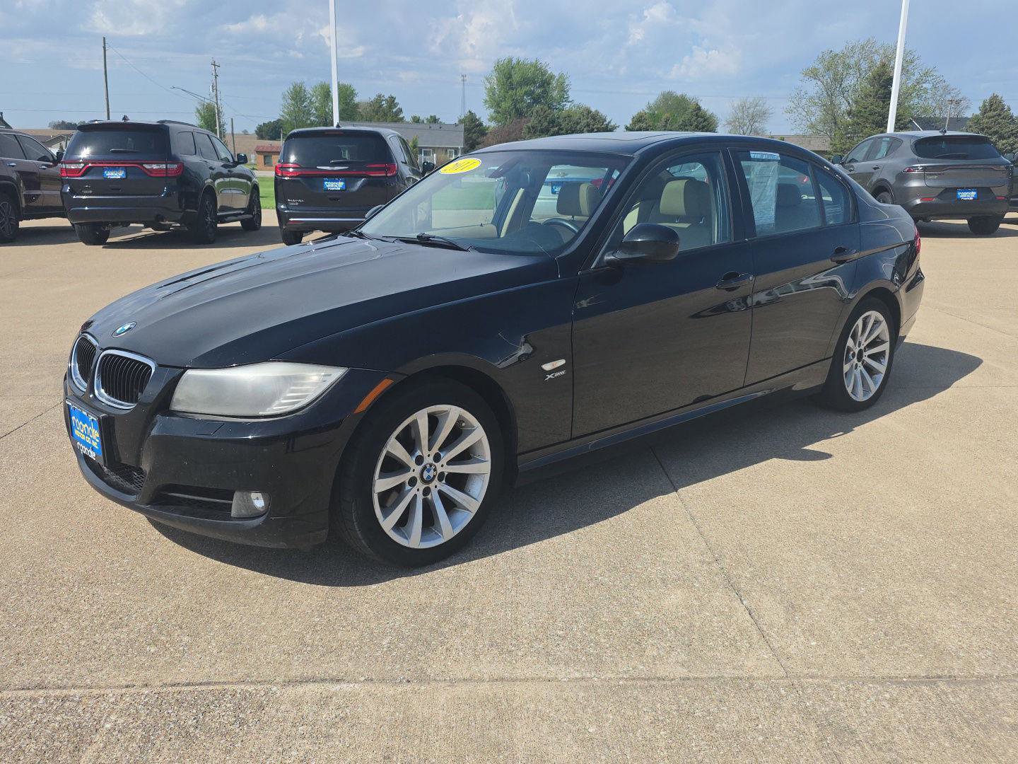 Used 2011 BMW 328i xDrive Sedan image 1
