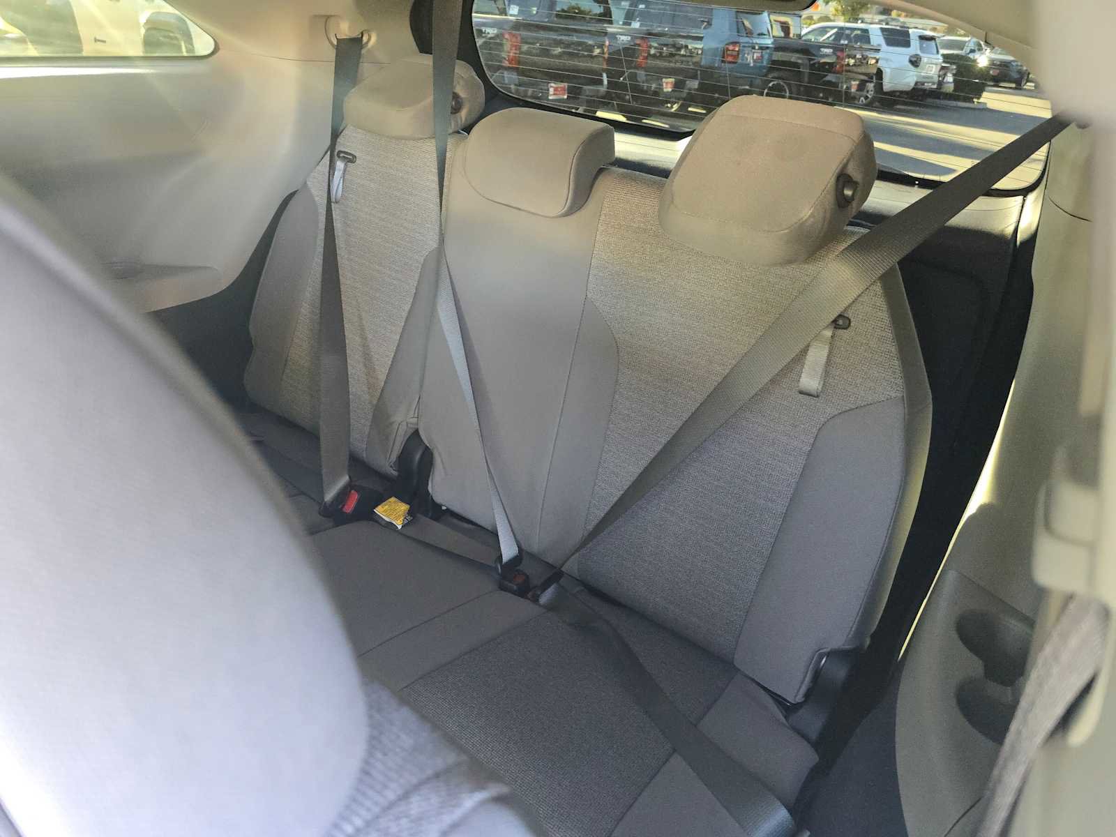 Used 2022 Toyota Sienna LE image 18