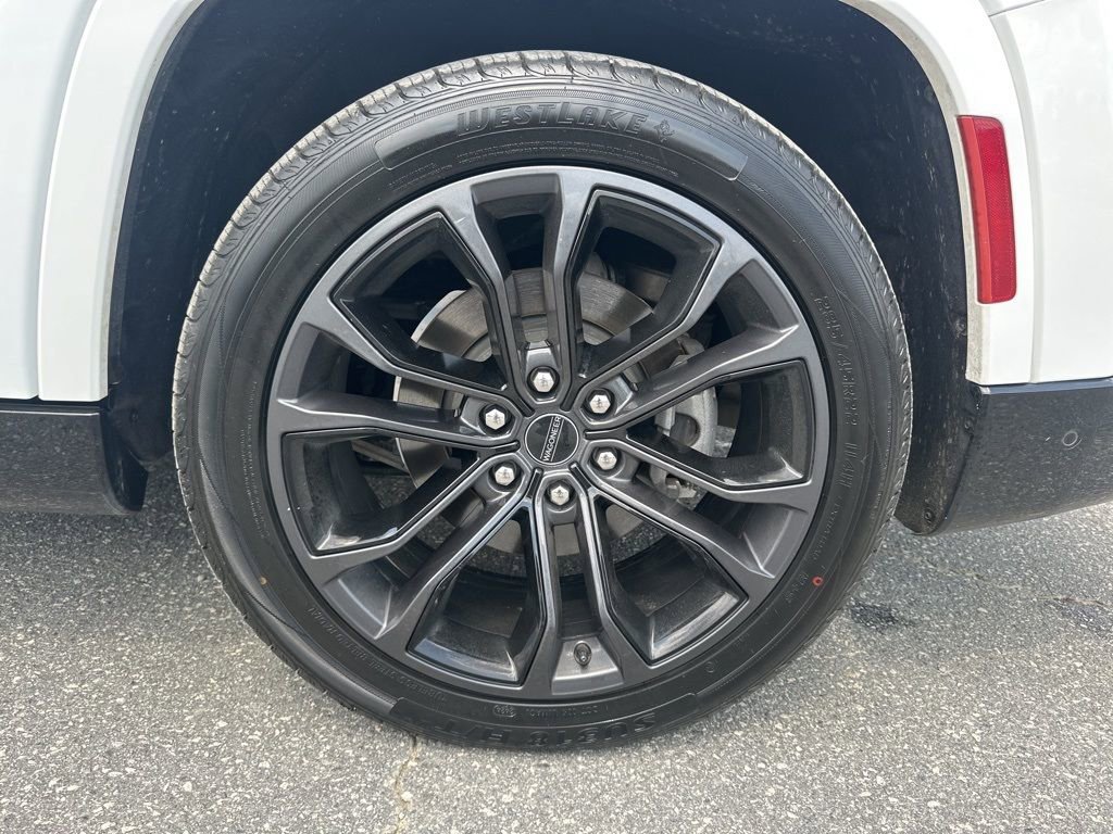 Used 2024 Jeep Grand Wagoneer Series II w/ Quick Order Packagew 28T image 33