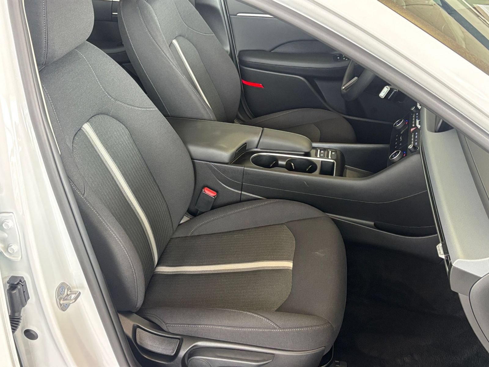 Used 2026 Hyundai Sonata Blue FWD image 36