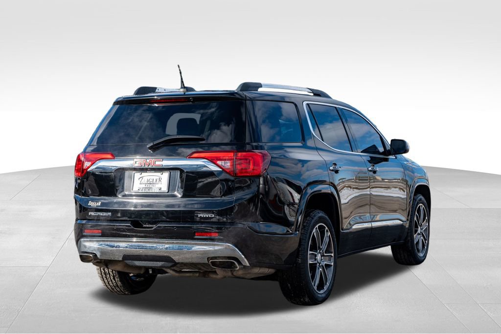 Used 2017 GMC Acadia Denali image 7
