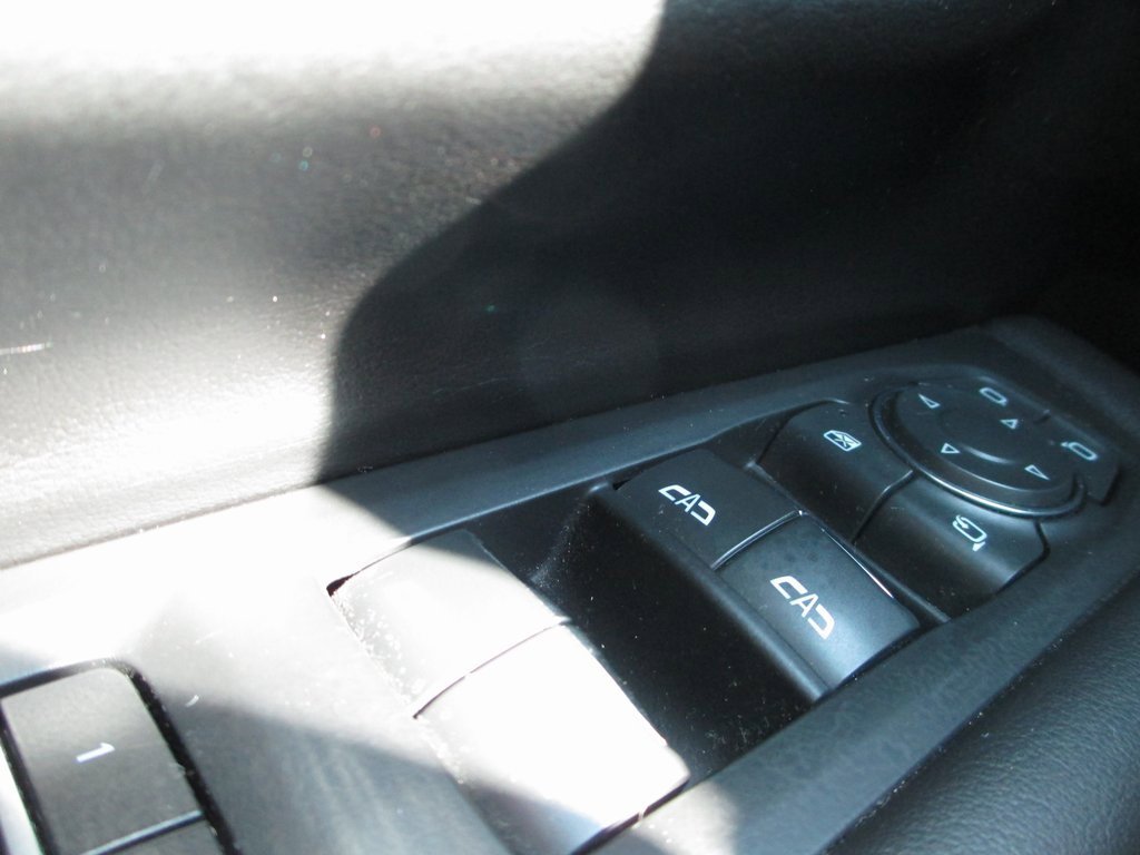 Certified 2023 Chevrolet Suburban High Country image 28