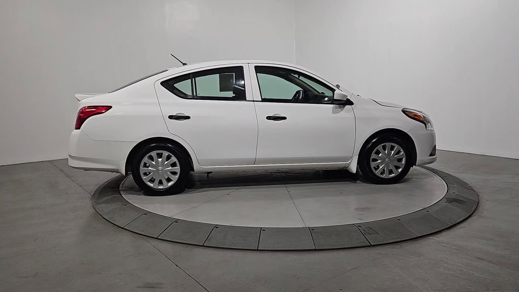 Used 2018 Nissan Versa S Plus image 7