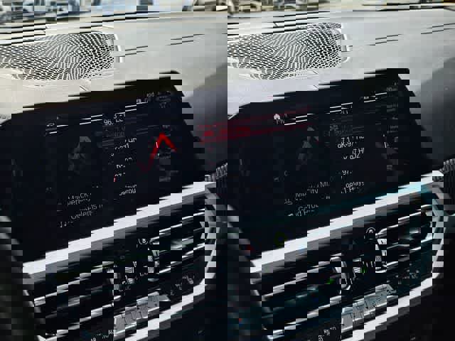 Used 2022 BMW M3 Competition w/ M Carbon Exterior Package image 32