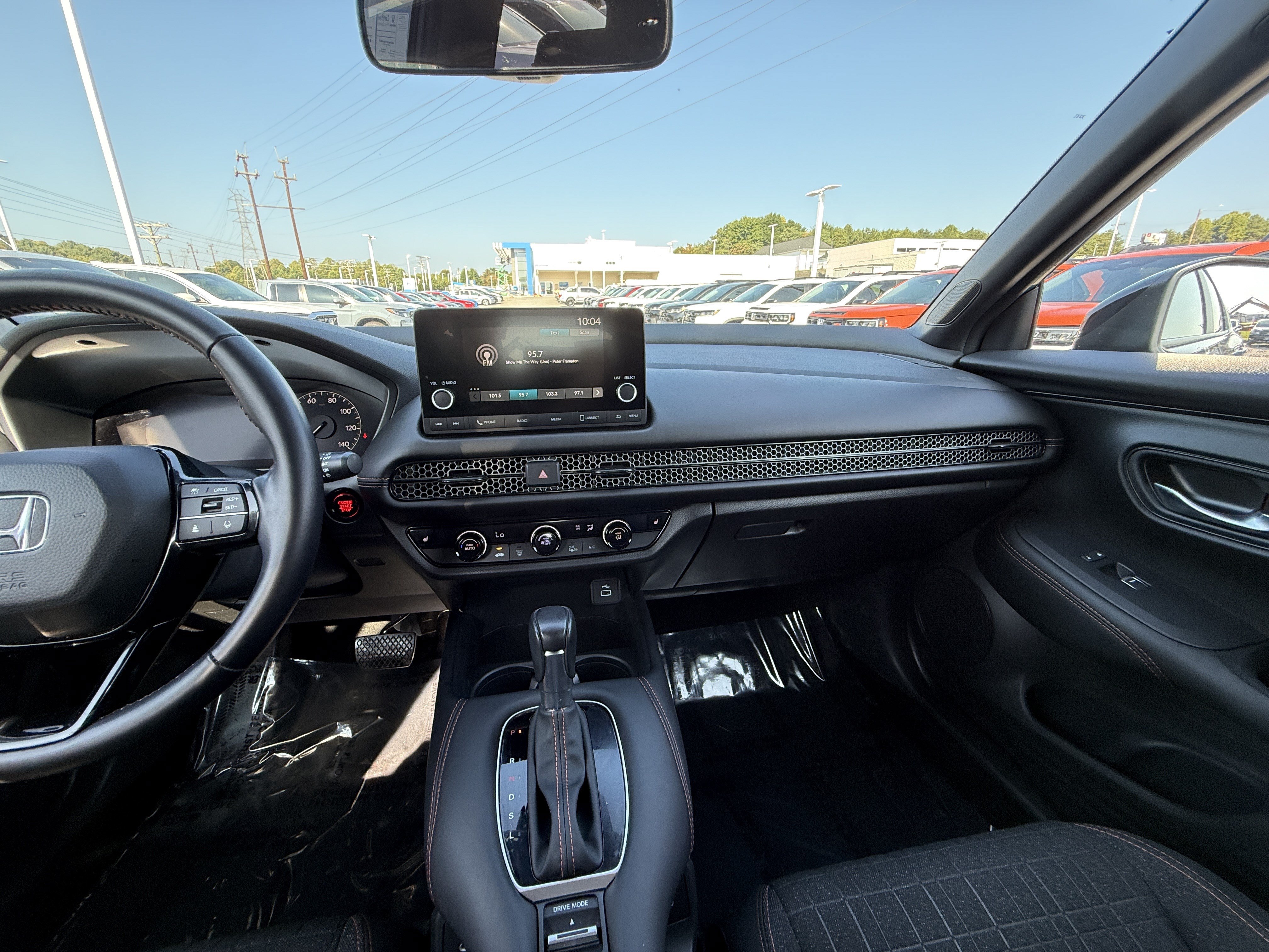 Used 2025 Honda HR-V Sport image 29