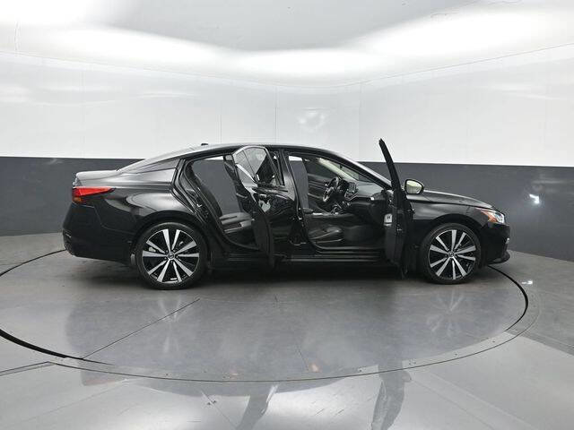 Used 2022 Nissan Altima 2.0 SR image 35