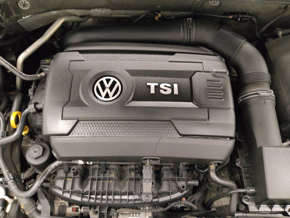 Used 2015 Volkswagen Passat 1.8T S FWD image 30