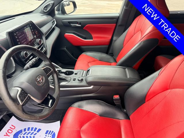 Used 2022 Toyota Highlander XSE image 14