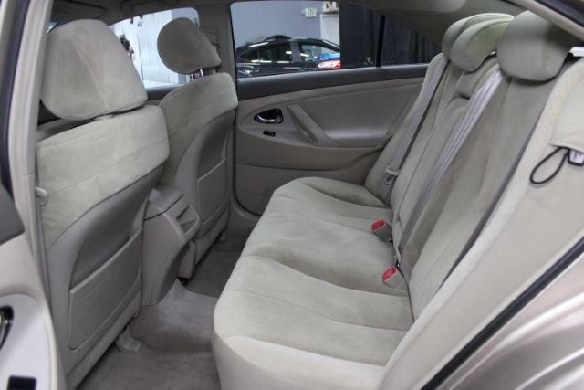 Used 2007 Toyota Camry XLE FWD image 18