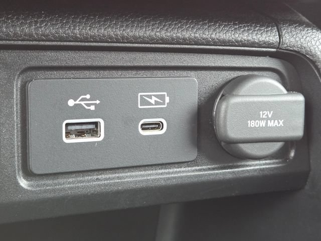 Used 2025 Honda Pilot Sport image 28