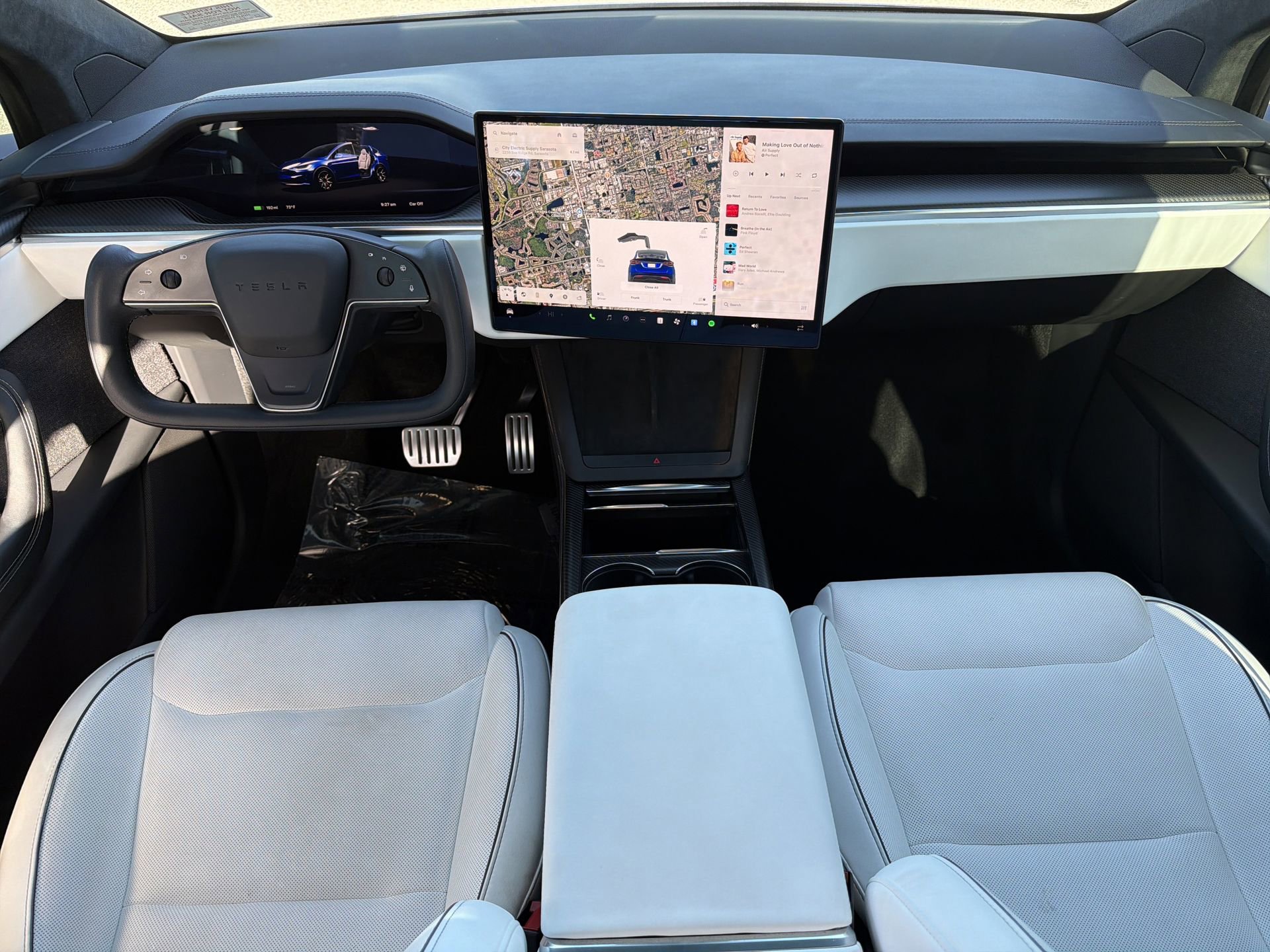 Used 2023 Tesla Model X Plaid image 16