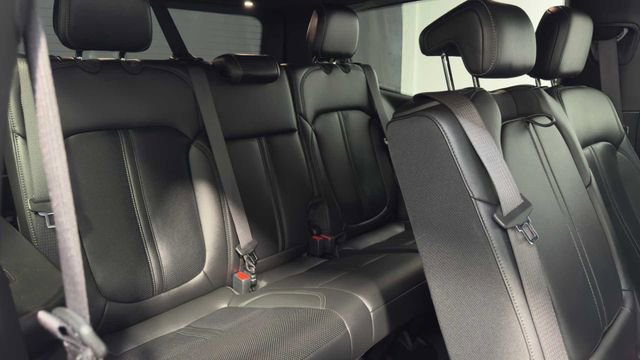 Used 2023 Jeep Wagoneer 2WD image 18