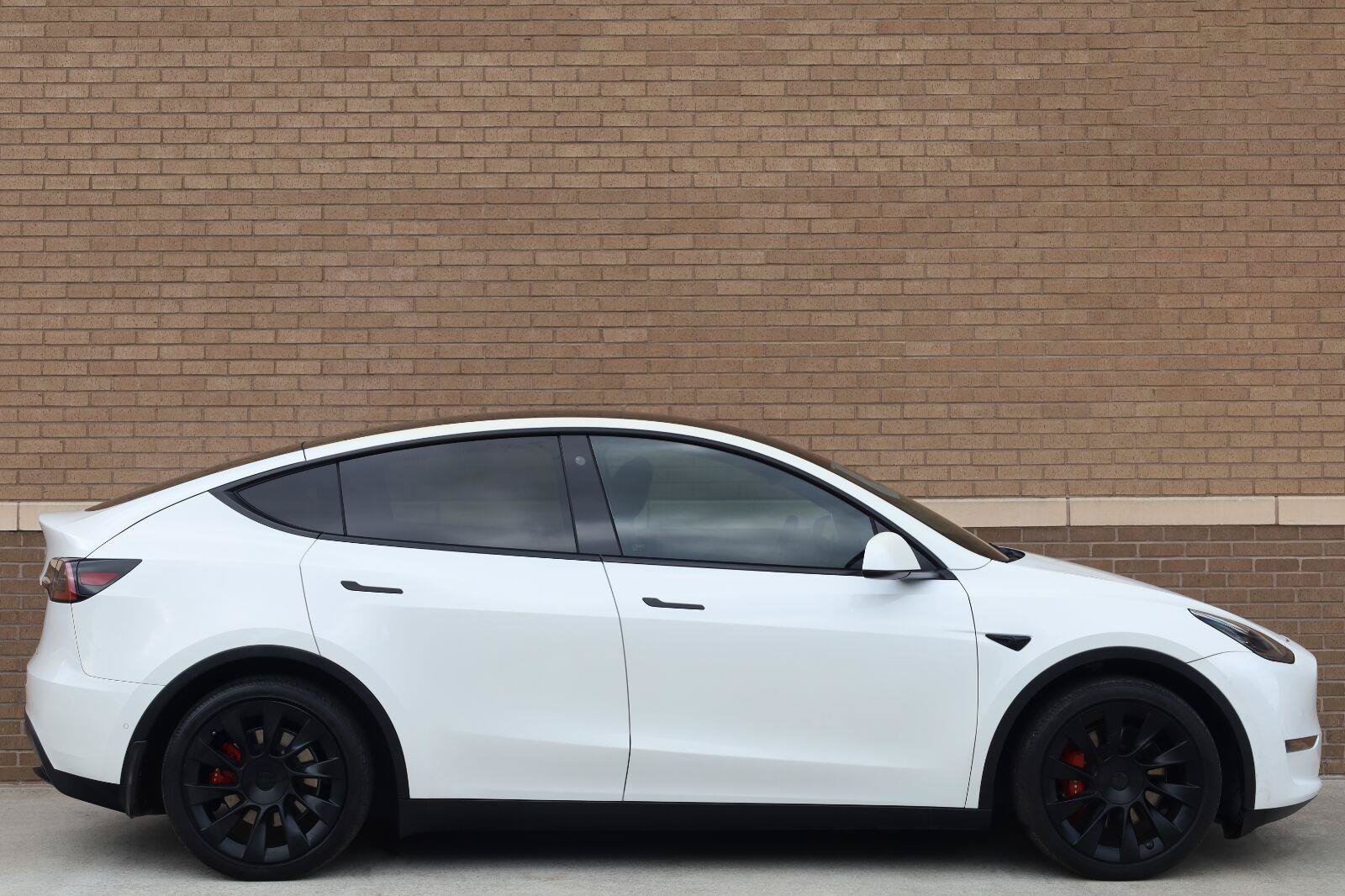 Used 2021 Tesla Model Y Long Range AWD/4WD image 3