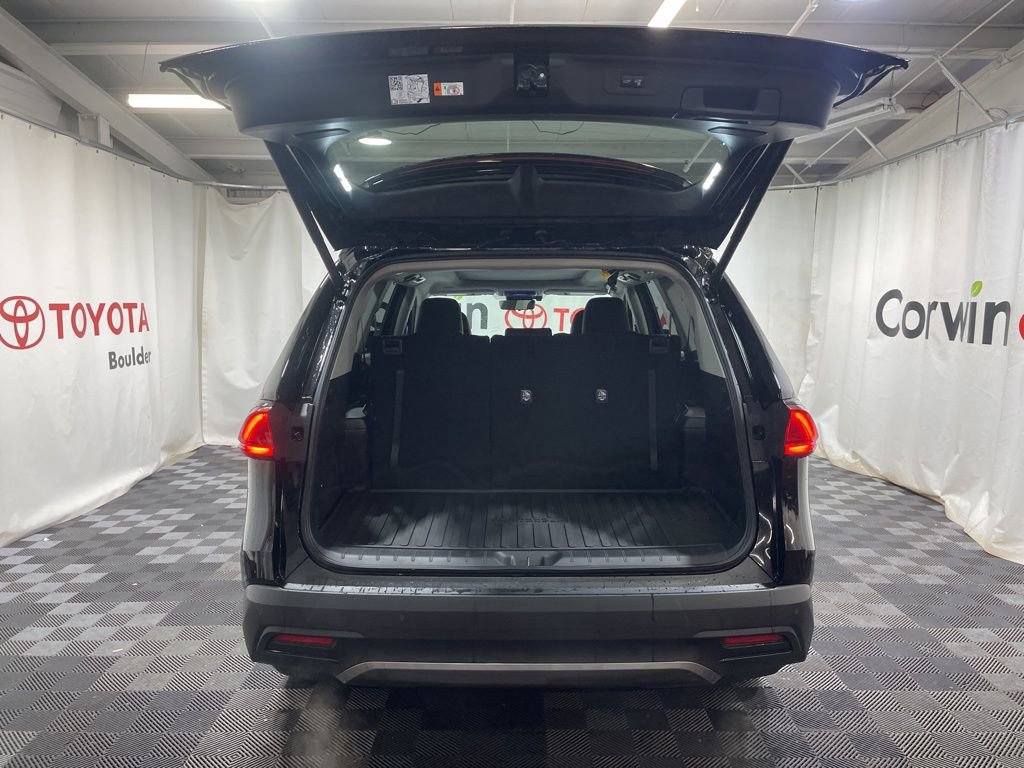 Used 2026 Toyota Grand Highlander Platinum image 10