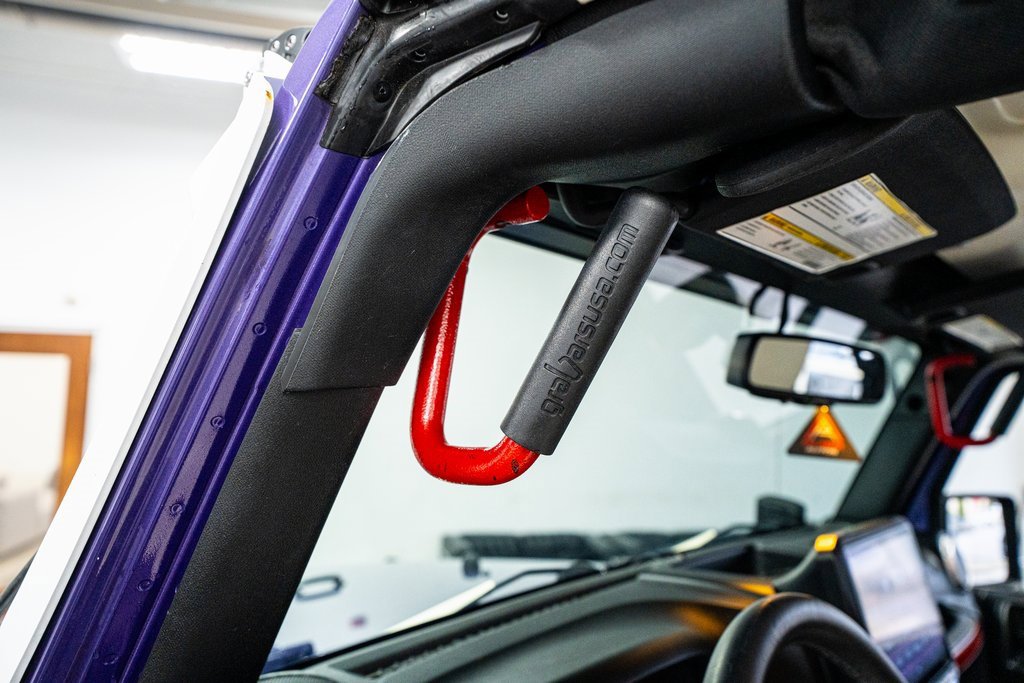 Used 2018 Jeep Wrangler Unlimited Sahara image 37