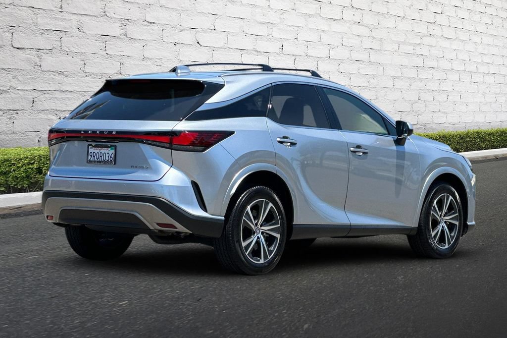 Used 2024 Lexus RX 350 FWD w/ Technology Package image 4