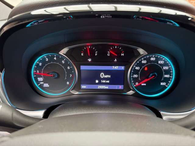 Used 2022 Chevrolet Traverse LT image 15