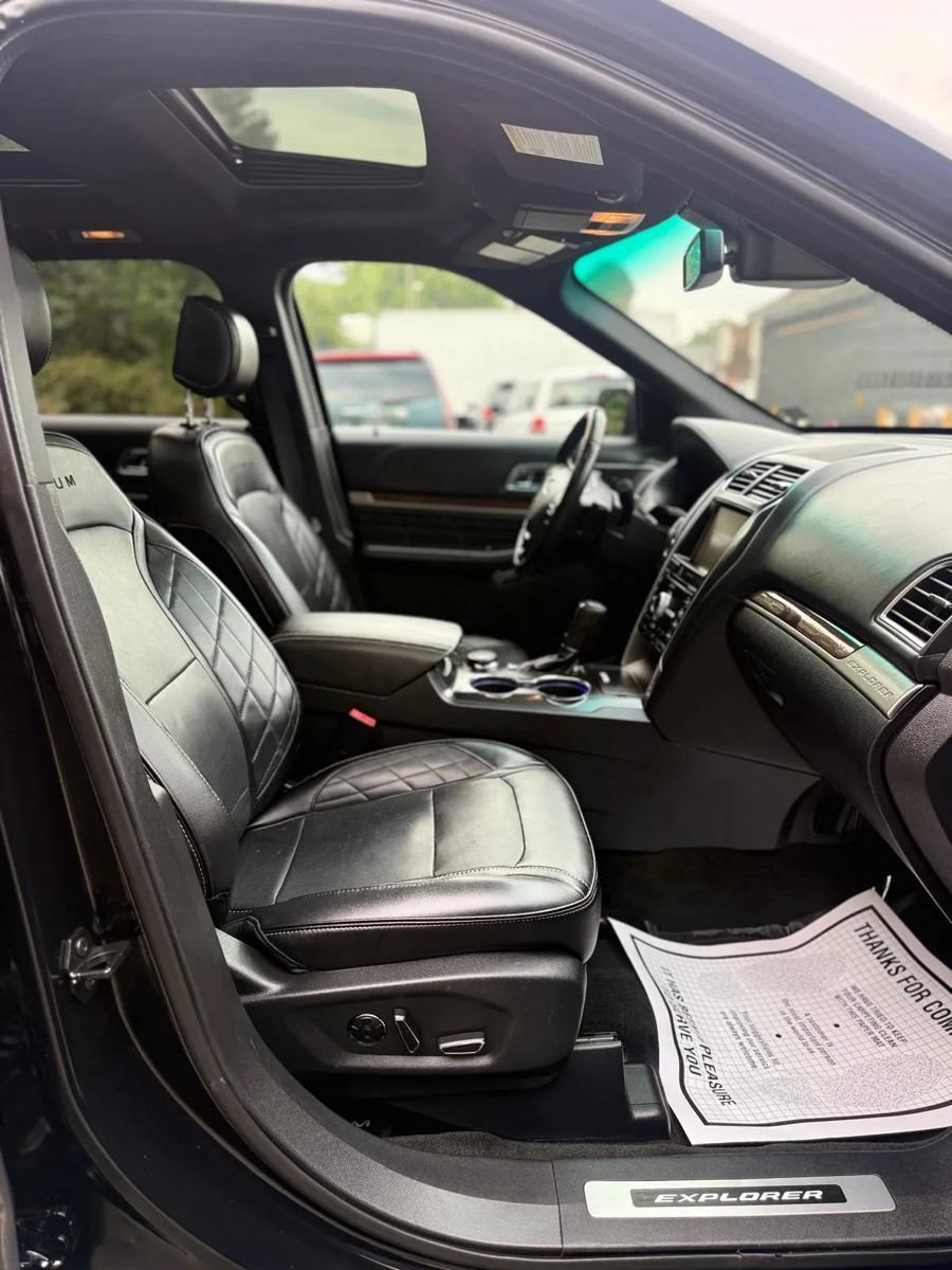 Used 2016 Ford Explorer Platinum AWD/4WD image 17