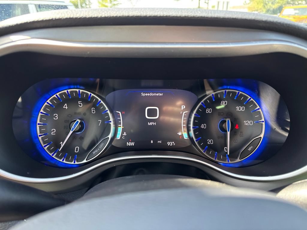 New 2027 Chrysler Pacifica Select FWD image 38