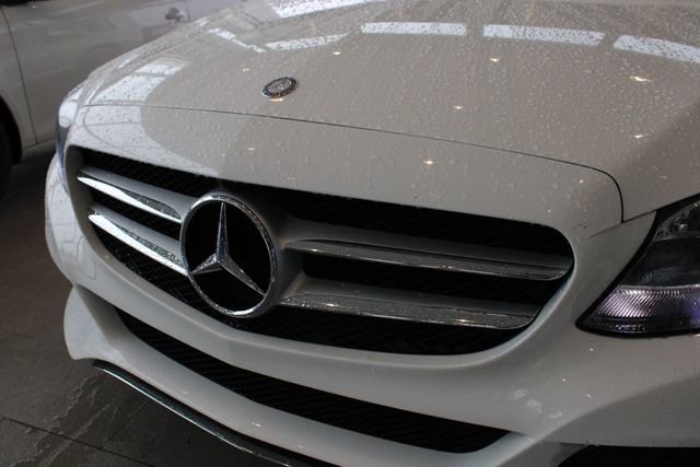 Used 2016 Mercedes-Benz C 300 4MATIC Sedan image 33
