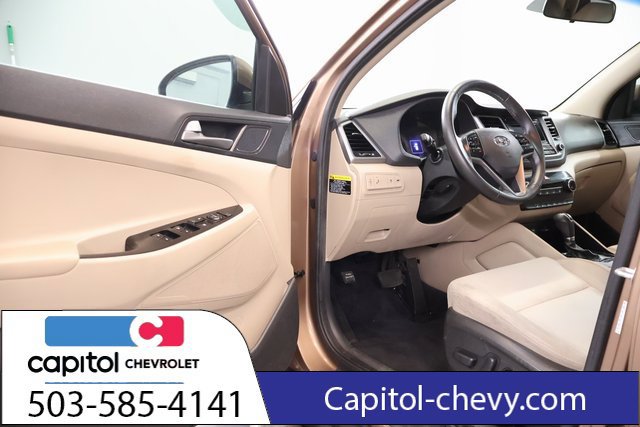 Used 2016 Hyundai Tucson Sport FWD image 9