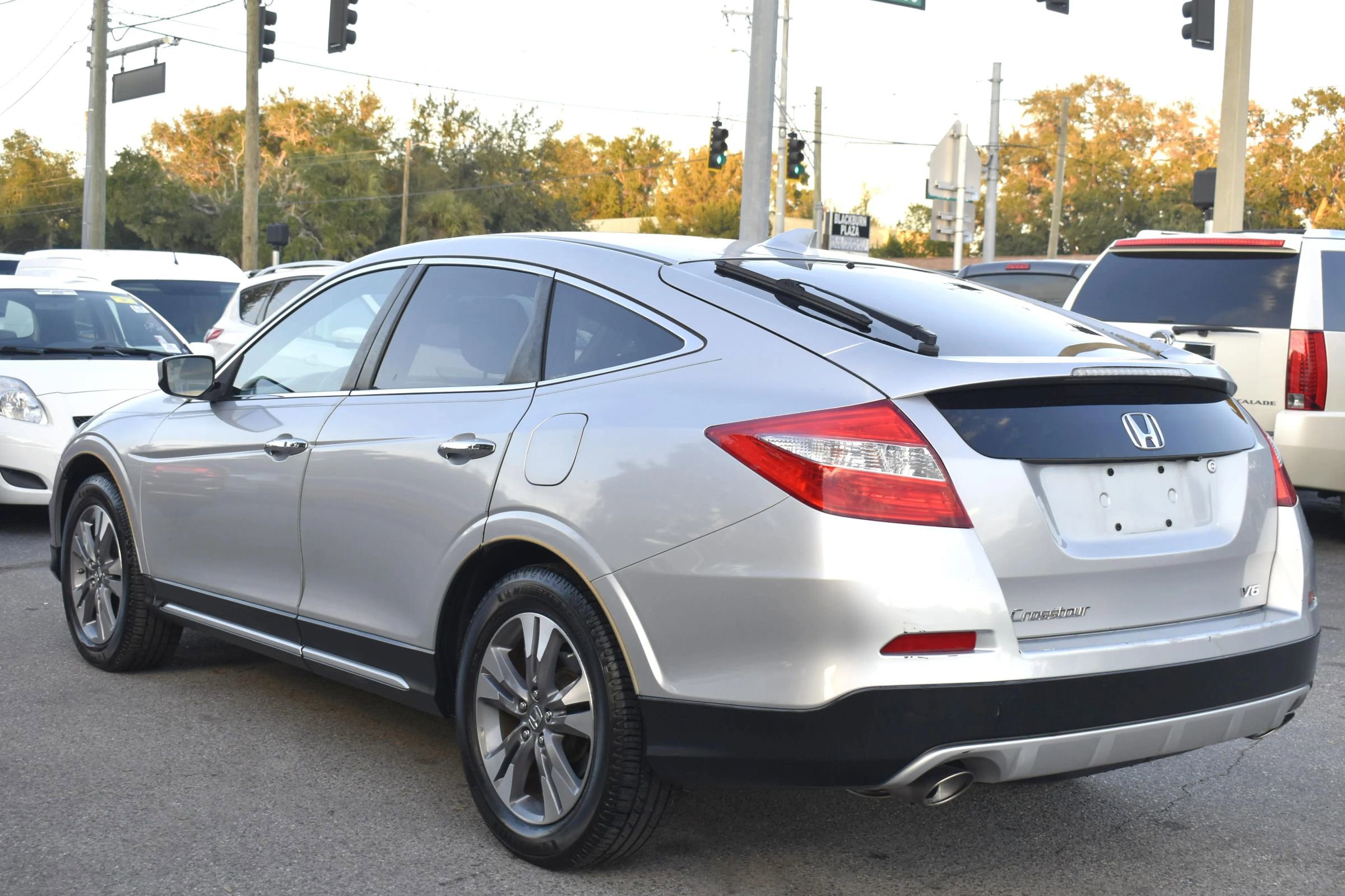 Used 2014 Honda Crosstour EX image 5